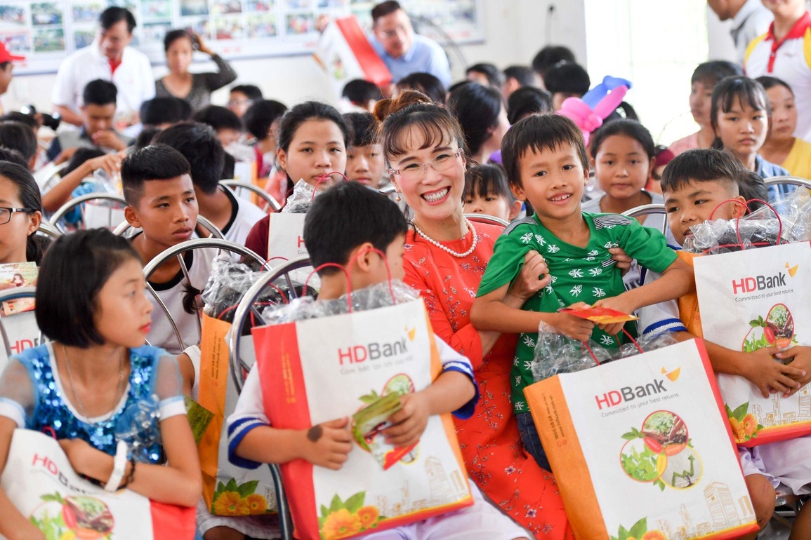 Tỷ phú Nguyễn Thị Phương Thảo với những chương trình bảo vệ môi trường cùng Đại học Harvard - 3 Tỷ phú Nguyễn Thị Phương Thảo với những chương trình bảo vệ môi trường cùng Đại học Harvard - 3