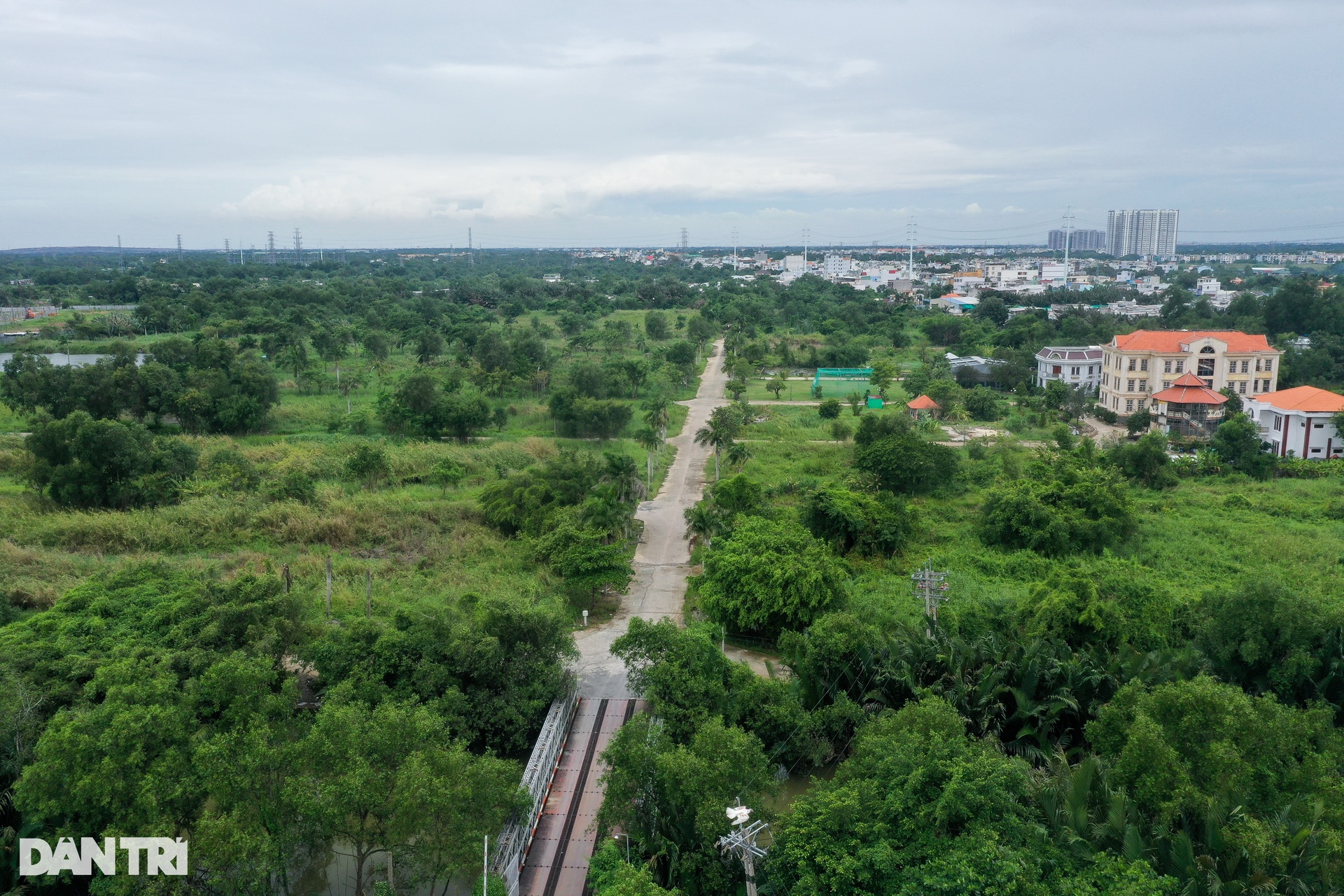 Người dân TPHCM mắc kẹt trong dự án đất nền hơn 20 năm chưa được xây nhà - 2 Người dân TPHCM mắc kẹt trong dự án đất nền hơn 20 năm chưa được xây nhà - 2