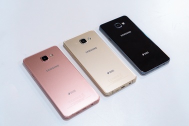 Thị trường smartphone tầm trung có “cú hích mới”