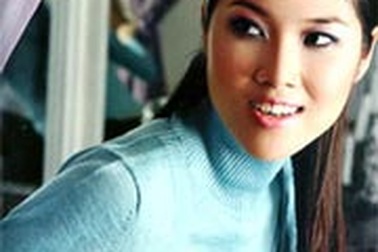 Siêu mẫu Thu Hằng từng bị ngã giá