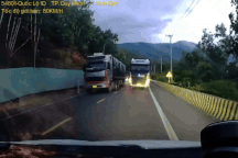 Truy tìm tài xế xe tải lấn làn, vượt ẩu trên quốc lộ 1D