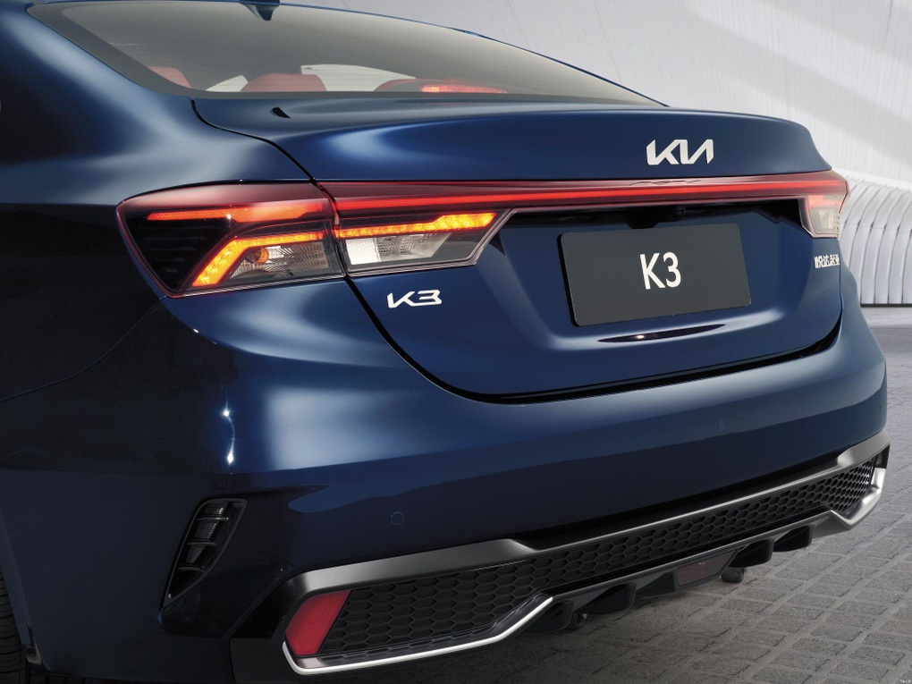 Vén màn Kia K3 phiên bản 2023 với nhiều trang bị khách Việt thèm muốn - 4 Vén màn Kia K3 phiên bản 2023 với nhiều trang bị khách Việt thèm muốn - 4