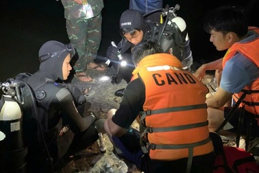 Nhóm 7 học sinh đi chơi thác, một em tử vong