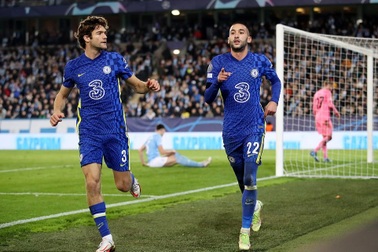 Chelsea thắng nhọc nhằn, Juventus "giải hạn" bằng tấm vé đi tiếp