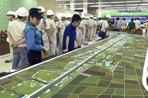 Người dân háo hức "chiêm ngưỡng" toàn tuyến đường sắt trên cao Cát Linh - Hà Đông