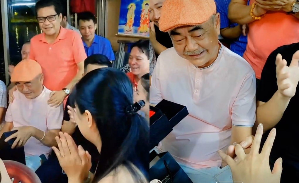NSND Việt Anh U70: Phong độ yêu đời, được bạn gái kém 36 tuổi cầu hôn - 1 NSND Việt Anh U70: Phong độ yêu đời, được bạn gái kém 36 tuổi cầu hôn - 1