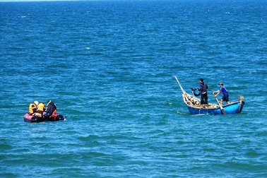 Giám đốc Ban Quản lý Cảng cá mất tích khi tắm biển