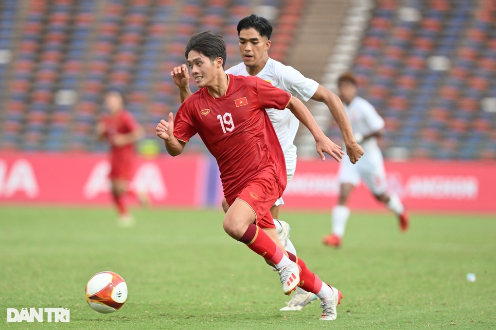 U22 Việt Nam đoạt HCĐ SEA Games: Thành tích phản ánh đúng thực lực - 2 U22 Việt Nam đoạt HCĐ SEA Games: Thành tích phản ánh đúng thực lực - 2