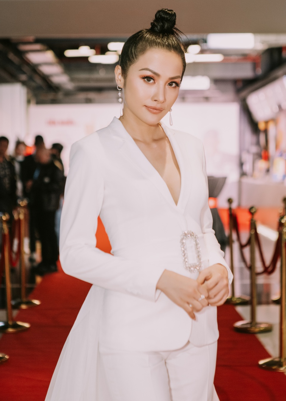 Dàn sao Việt lộng lẫy đến chúc mừng Hiệp Gà, Yaya Trương Nhi - 2