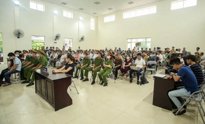 Tuyên phạt 12 tháng tù giam chủ quán nướng bắt thực khách quỳ xin lỗi ở Bắc Ninh - Ảnh 1. Tuyên phạt 12 tháng tù giam chủ quán nướng bắt thực khách quỳ xin lỗi ở Bắc Ninh - Ảnh 1.