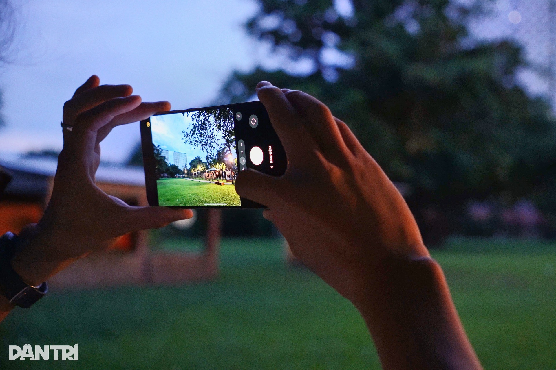 Đánh giá Galaxy S25 FE: Màn hình đẹp, camera tốt nhưng hiệu năng chưa cao - 12