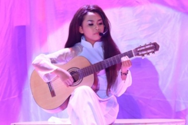 Phương Mỹ Chi gây sốt khi biến thành Mỹ Tâm