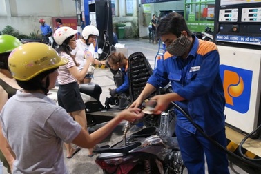 Bộ Tài chính: Tăng thuế môi trường xăng dầu nằm trong "khung cho phép"!