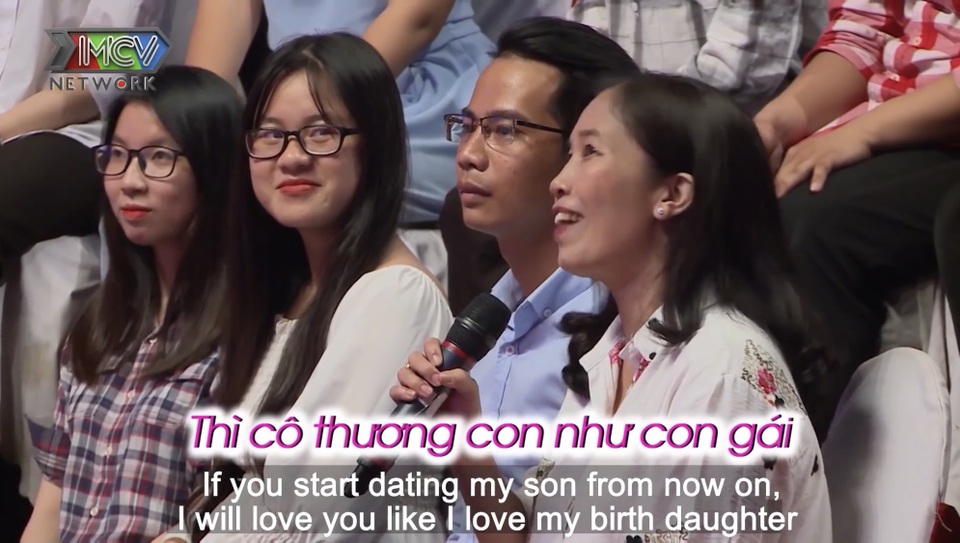 Cô gái từng bị bố ruột bỏ rơi được mẹ bạn trai hứa thương như con gái - 4 Cô gái từng bị bố ruột bỏ rơi được mẹ bạn trai hứa thương như con gái - 4