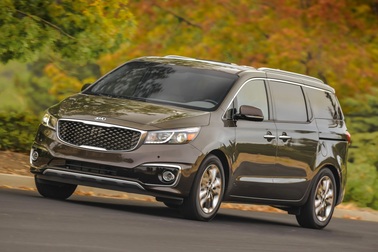 Hơn 100.000 chiếc Kia Sedona bị lỗi cửa trượt