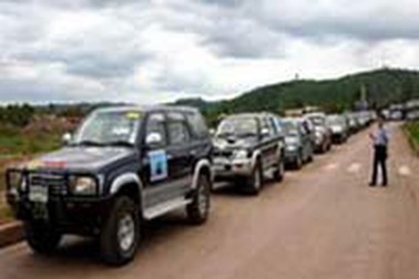 Rộng đường đón các đoàn du lịch xe tay lái nghịch