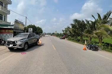 Hai cô gái tử vong sau va chạm với ô tô