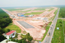 Đề nghị giải phóng khu vực "xôi đỗ", đẩy nhanh tiến độ sân bay Long Thành