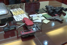 Bị cảnh sát vây bắt vì buôn ma túy, cho "đàn em" chống trả hòng tẩu thoát