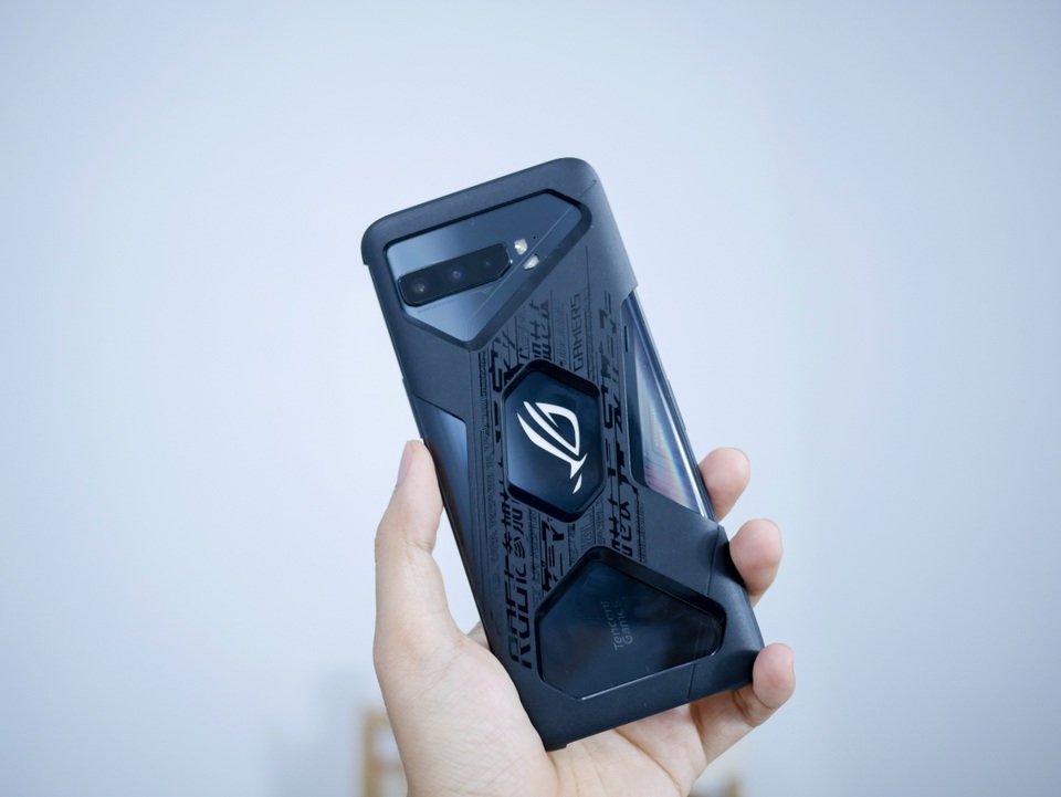 ROG Phone 3 về Việt Nam, giá từ 15 triệu đồng - 1 ROG Phone 3 về Việt Nam, giá từ 15 triệu đồng - 1