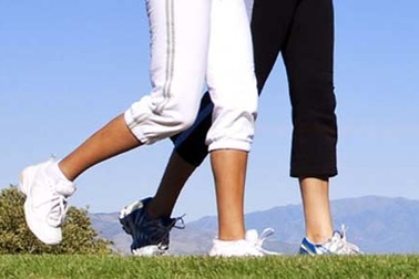 Đi bộ có thể giảm nguy cơ ung thư vú