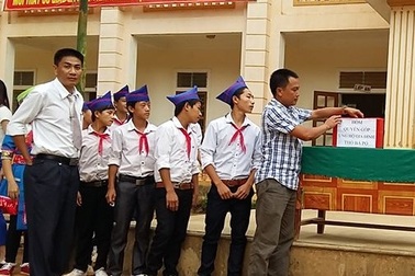 Chiếc cầu của lương tri và tình người