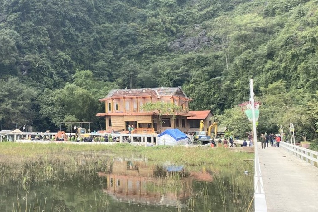 Cưỡng chế homestay xâm hại nghiêm trọng di sản Tràng An - 2 Cưỡng chế homestay xâm hại nghiêm trọng di sản Tràng An - 2