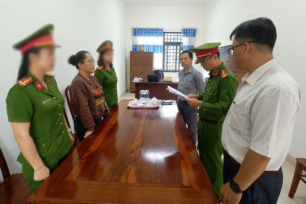Người phụ nữ chiếm đoạt hơn 14 tỷ đồng bằng chiêu đáo hạn ngân hàng - 1 Người phụ nữ chiếm đoạt hơn 14 tỷ đồng bằng chiêu đáo hạn ngân hàng - 1