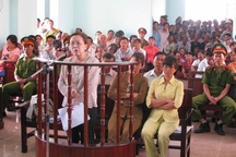 Bị cáo Trần Ngọc Sương “sẽ tự tử nếu tòa không minh bạch”