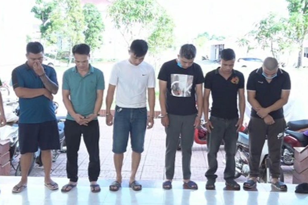 Mỗi đêm bắt trộm gần 100 con chó bằng súng điện - 1 Mỗi đêm bắt trộm gần 100 con chó bằng súng điện - 1