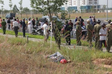 Cảnh sát cơ động chết bên đường là do tự sát