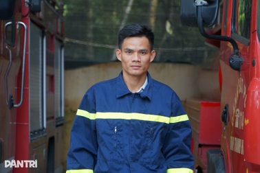 Thượng úy “Mặt Sắt” và những đêm lặn tìm nạn nhân dưới đáy sông