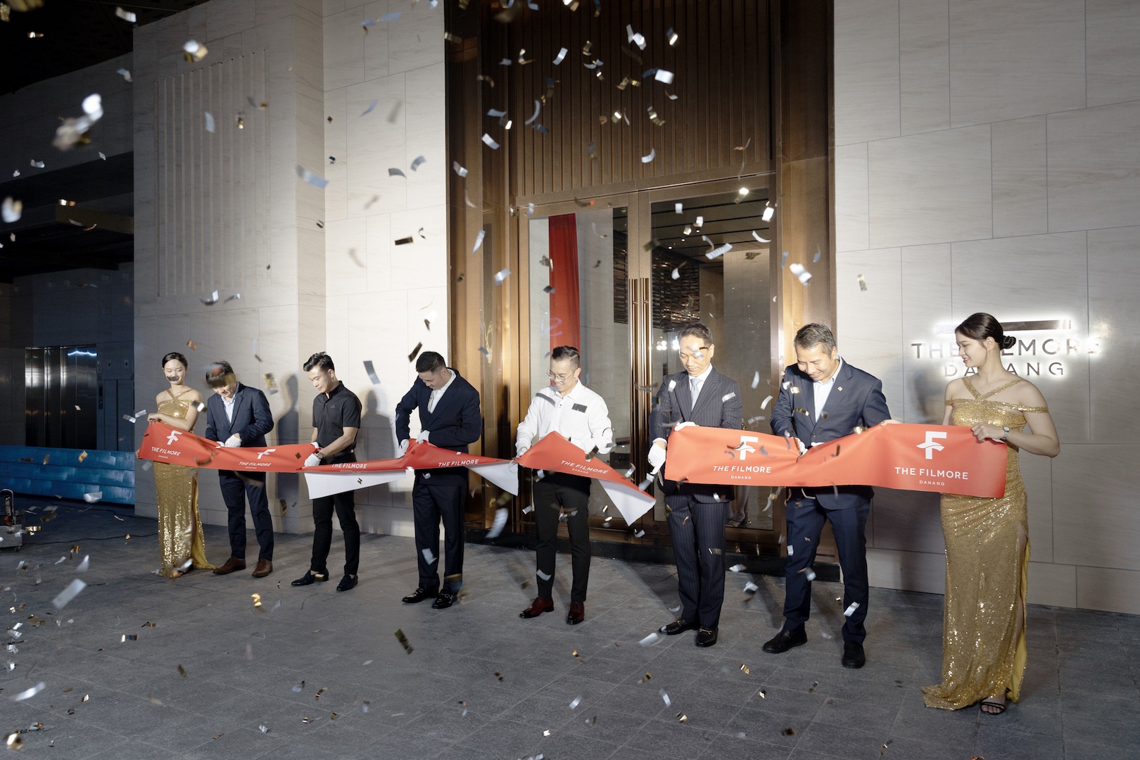 បន្ទាប់ពីពិធីបើកសម្ពោធ The Filmore Da Nang បានបញ្ជាក់ជំហររបស់ខ្លួនបន្ថែមទៀត - ៣ Sau lễ khai trương, The Filmore Da Nang càng khẳng định vị thế - 3