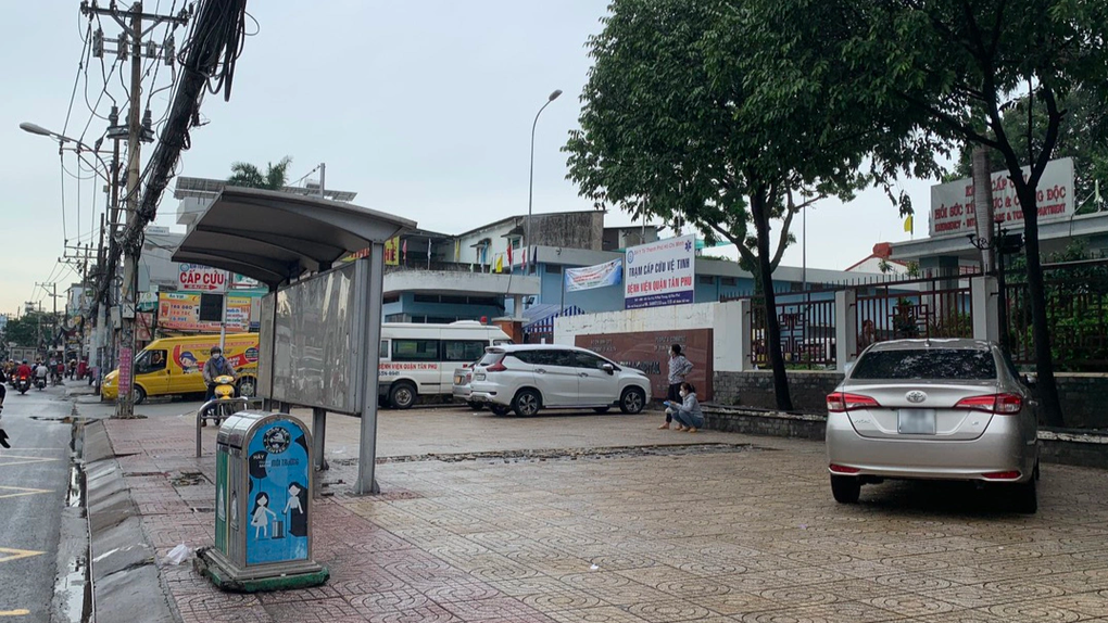 TPHCM: Người bán bánh mì đâm chết tài xế xe ôm - 1 TPHCM: Người bán bánh mì đâm chết tài xế xe ôm - 1