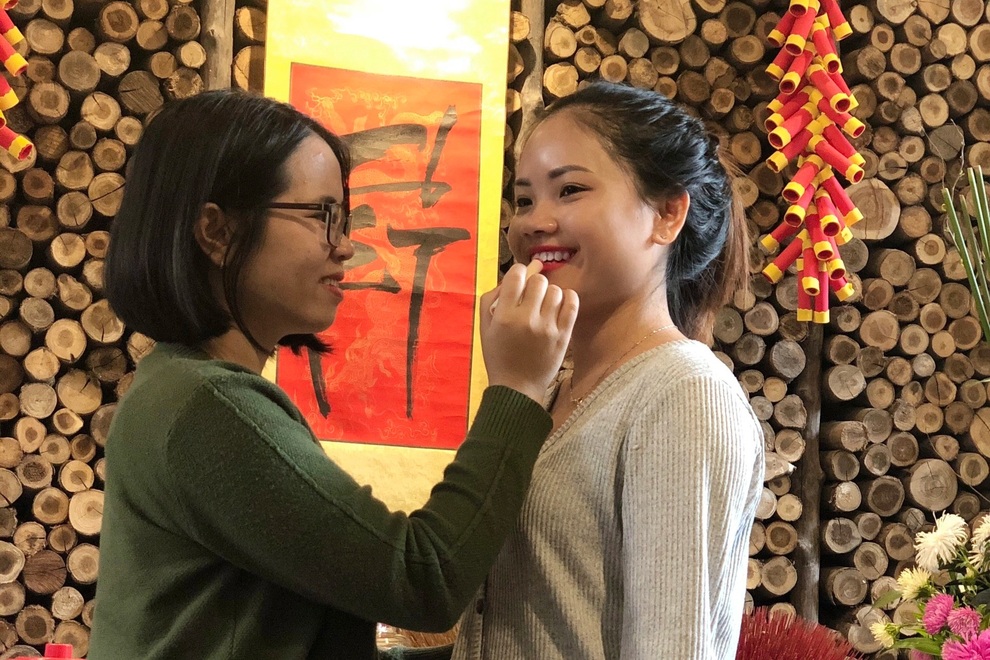 Rời TPHCM, cô gái quê nghèo thành công với củ nghệ bán ở trời Tây - 4 Rời TPHCM, cô gái quê nghèo thành công với củ nghệ bán ở trời Tây - 4