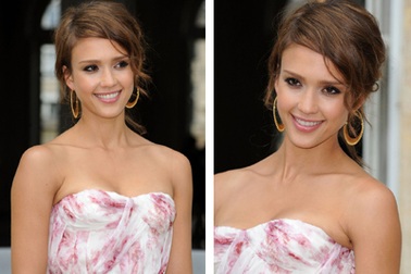 Jessica Alba tươi xinh với váy hoa