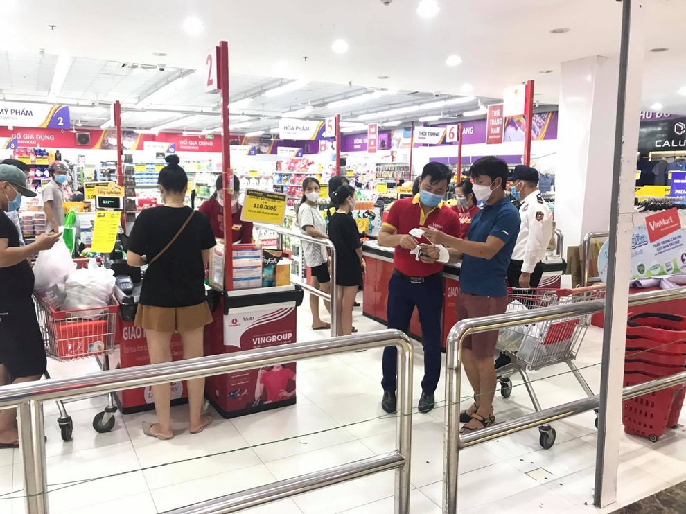 Kịch bản cung ứng của Hà Nội khi nhiều chợ đầu mối, siêu thị đóng cửa vì F0 - 1 Kịch bản cung ứng của Hà Nội khi nhiều chợ đầu mối, siêu thị đóng cửa vì F0 - 1