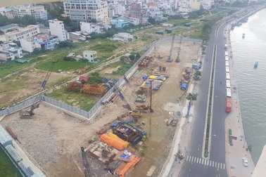 Dự án “đất vàng” ven sông Cái Nha Trang bị bỏ hoang, có nguy cơ ô nhiễm