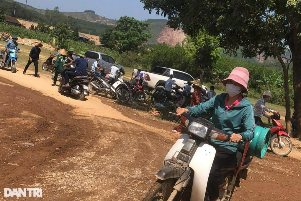 Người đàn ông tử vong khi đi khoan đá - 1 Người đàn ông tử vong khi đi khoan đá - 1