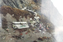 Tìm thấy xác máy bay chở 22 người mất tích ở Nepal