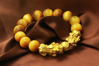 “Vật cầu may” bằng vàng "cháy hàng" trong ngày vía Thần Tài