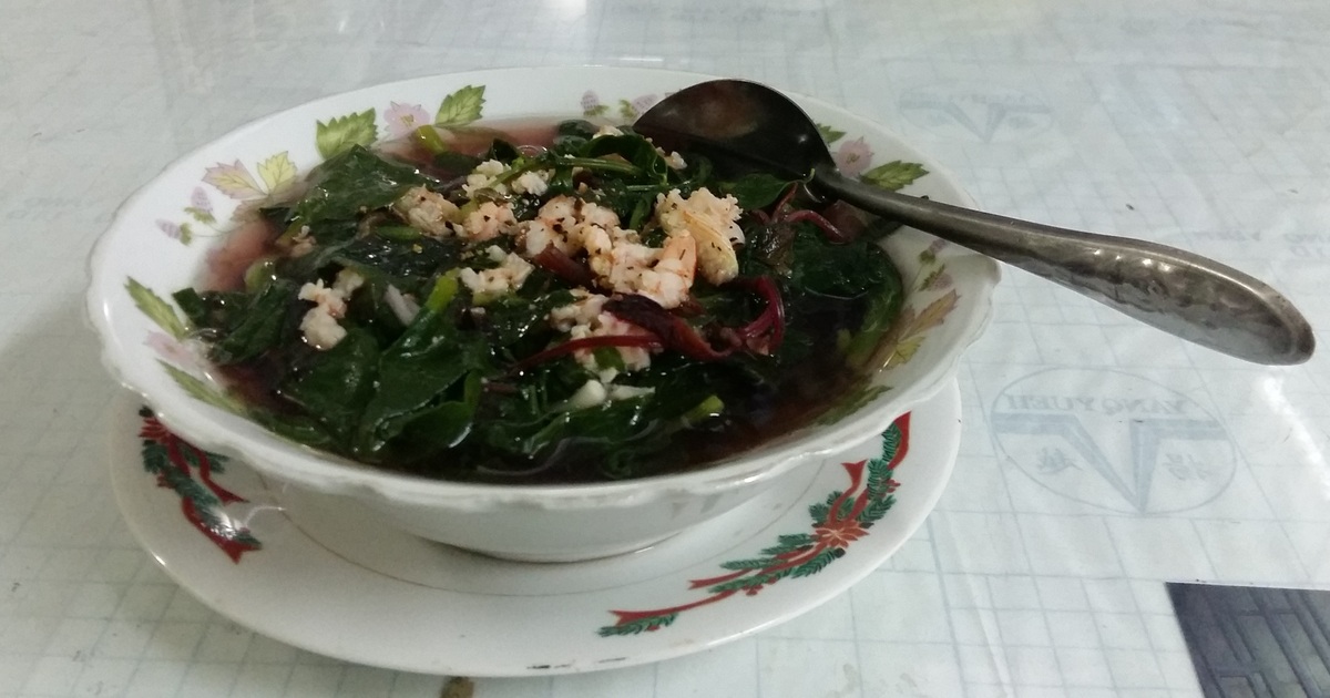 Mát lòng nhờ bát canh rau tập tàng | Báo Dân trí
