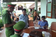 Khởi tố nguyên Chủ tịch xã cùng 2 cán bộ lập khống hồ sơ, chiếm đất công