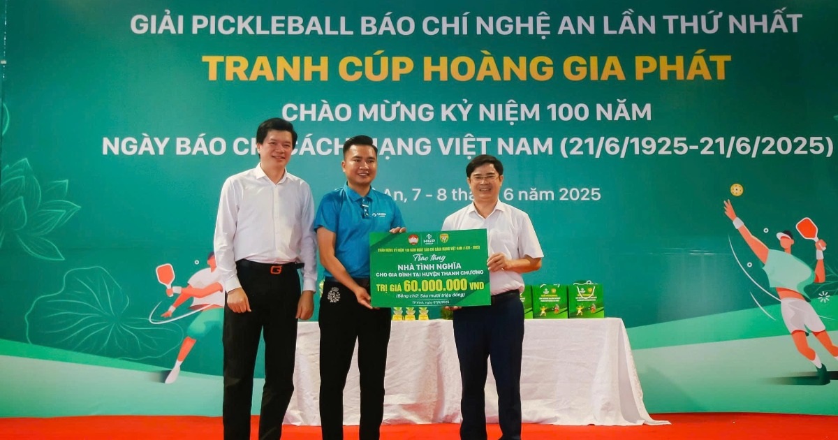 Khởi tranh Giải Pickleball Báo chí Nghệ An, ủng hộ xây nhà Nhân ái