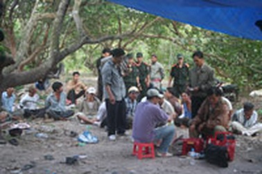 Triệt phá ổ đánh bạc lớn trong rẫy