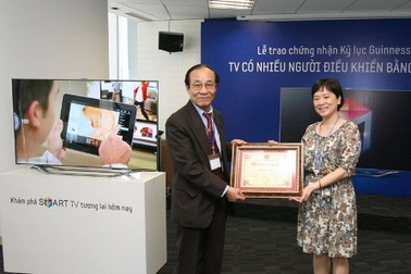 Smart TV Samsung xác lập kỷ lục Guinness Việt Nam mới