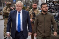 Thủ tướng Anh bất ngờ đến Ukraine, cam kết hỗ trợ 120 xe bọc thép