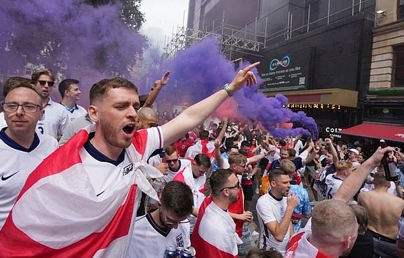 Anh1-edited.jpeg Anh1-edited.jpeg