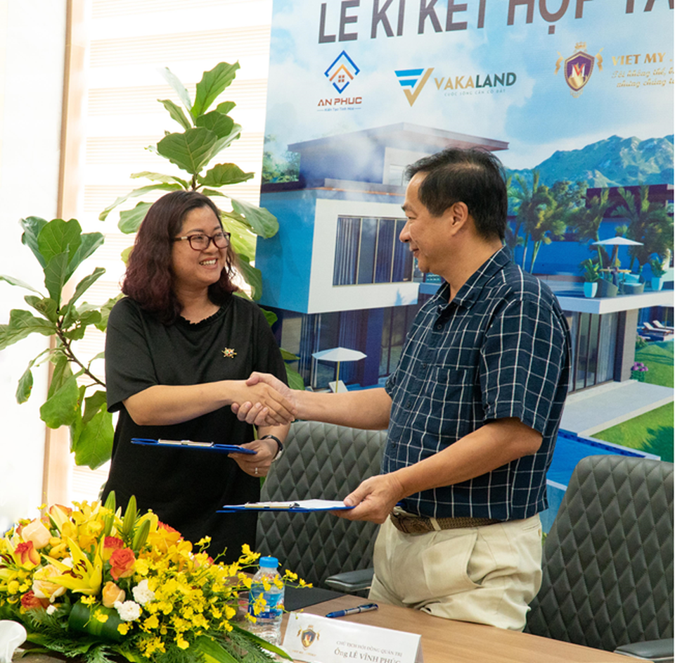 Tập đoàn Việt Mỹ tổ chức Lễ ký kết hợp tác kinh doanh phát triển dự án Ivory Villas Resort - 2 Tập đoàn Việt Mỹ tổ chức Lễ ký kết hợp tác kinh doanh phát triển dự án Ivory Villas Resort - 2