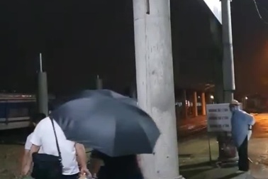 Chuyến tàu từ Hà Nội về ga Vinh